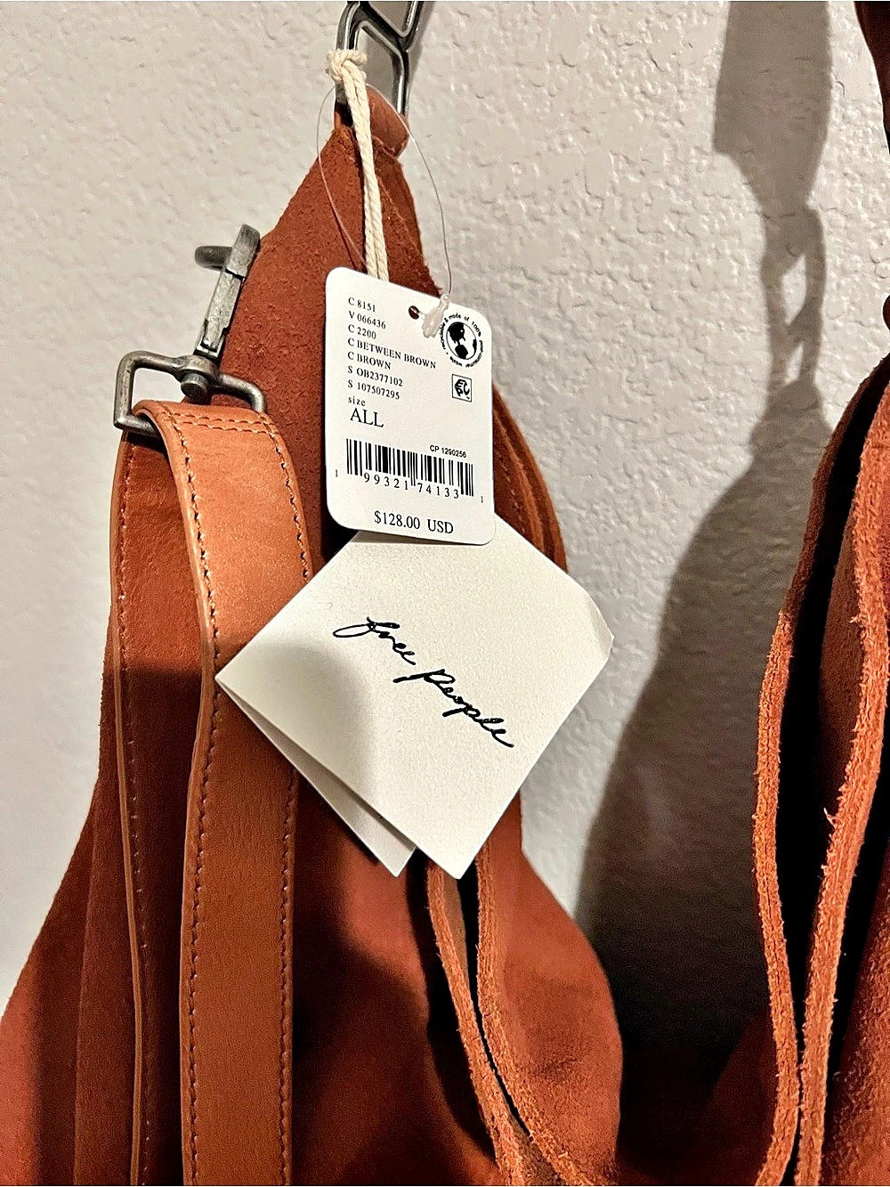 Free People Suzy Suede Large Tote Bag Brown NWT - Picture 3 of 8